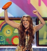Miley Cyrus ganó el premio a mejor actriz por su rol en "The Last Song"